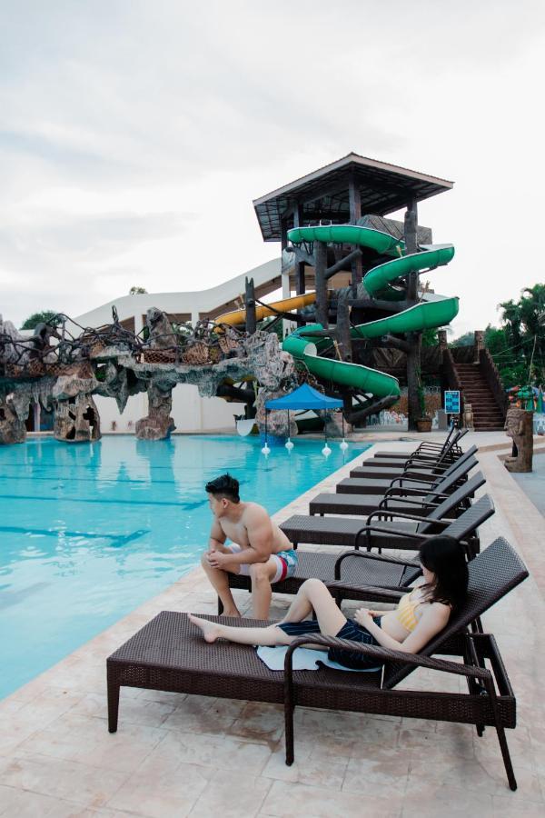 Port Royale Waterpark Resort 두마구에테 외부 사진